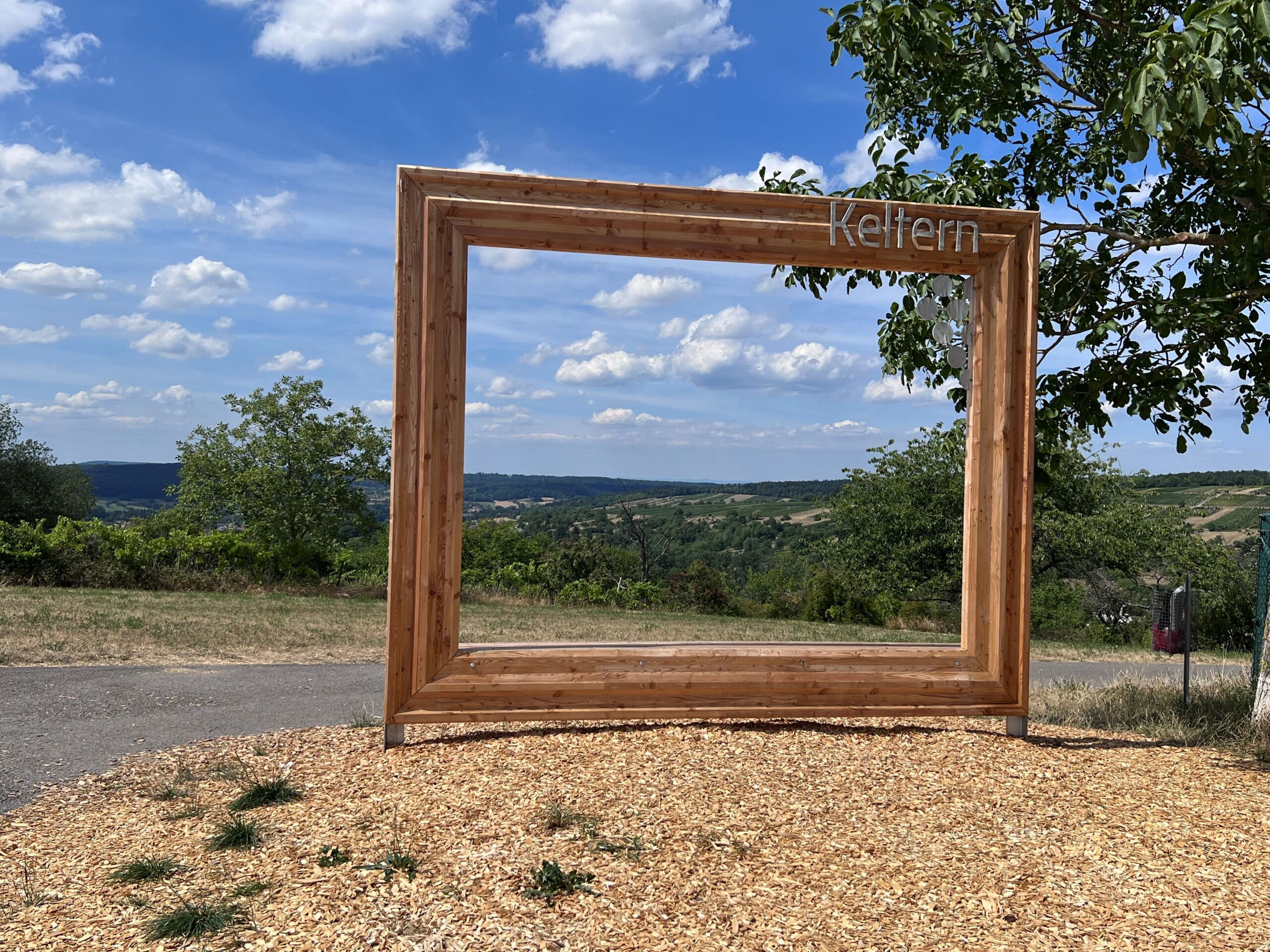 Den Blick ins Grün gerichtet