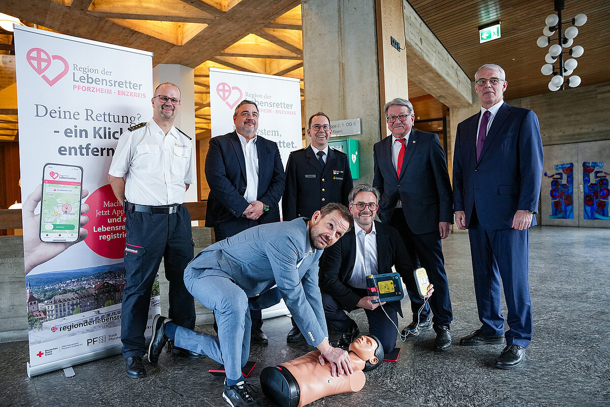 ERSTHELFER-APP „REGION DER LEBENSRETTER“Mehr Überlebenschancen bei Herzstillstand