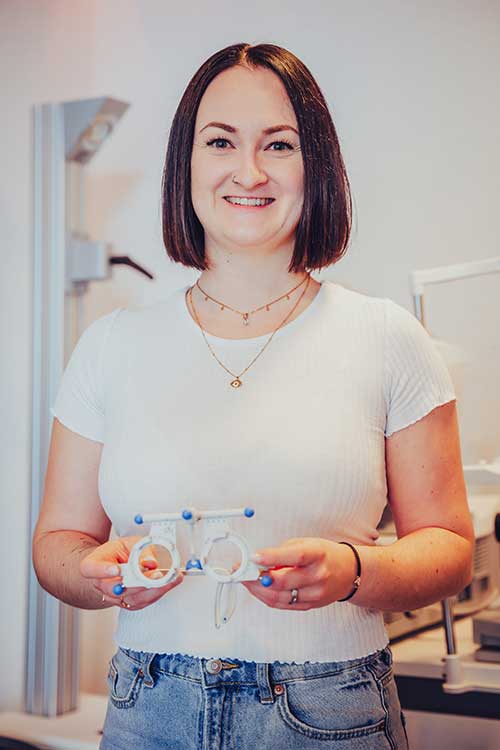 Brillenheimat, Frau Gielen